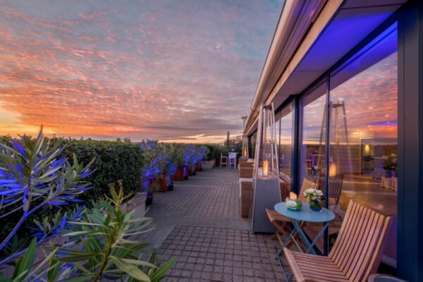 La Terrasse des Champs-Élysées