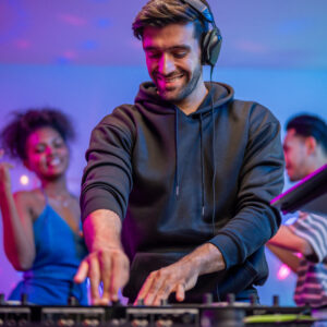 Dj